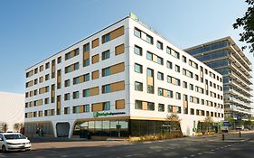 Holiday Inn Express & Suites - Basel - Allschwil By Ihg